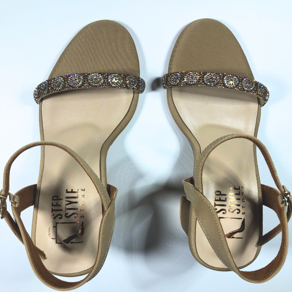 Elegant Sandals with Rhinestone Embellishments – Step Style Store