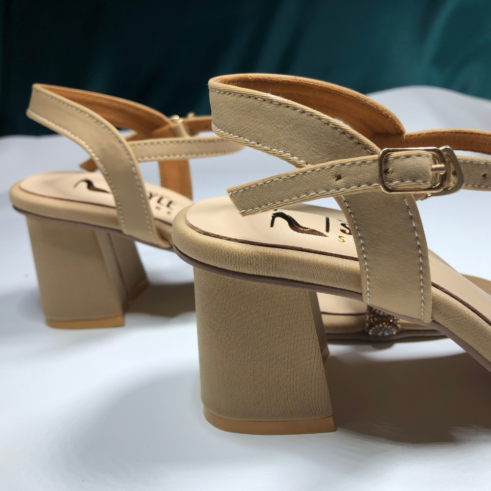 Elegant Sandals with Rhinestone Embellishments – Step Style Store - Image 7