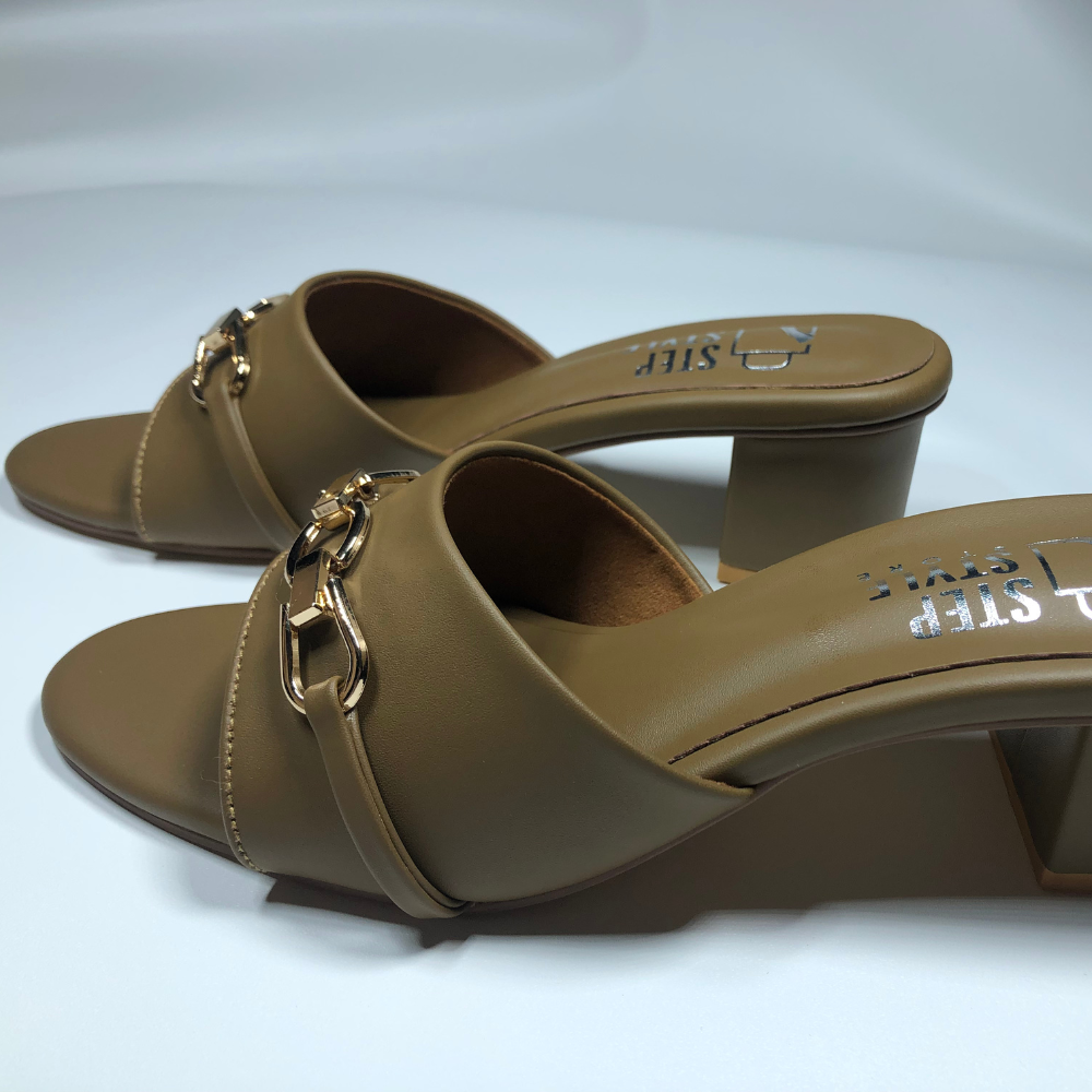 Faux Leather Slip-On Flats with Gold Chain Detail – Step Style Store - Image 4