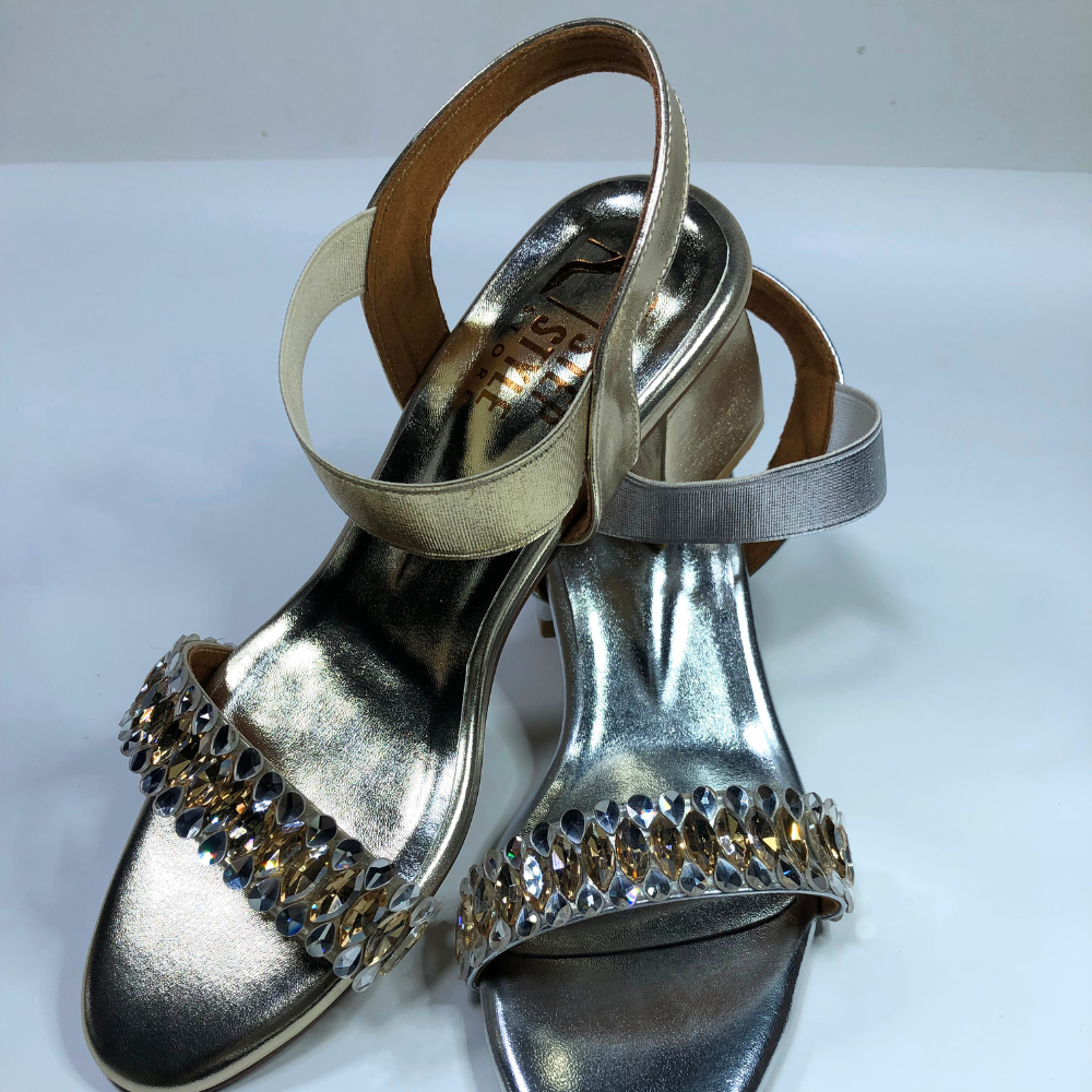 Elegant Dual-Tone Rhinestone Embellished Block Heel Sandals - Image 11
