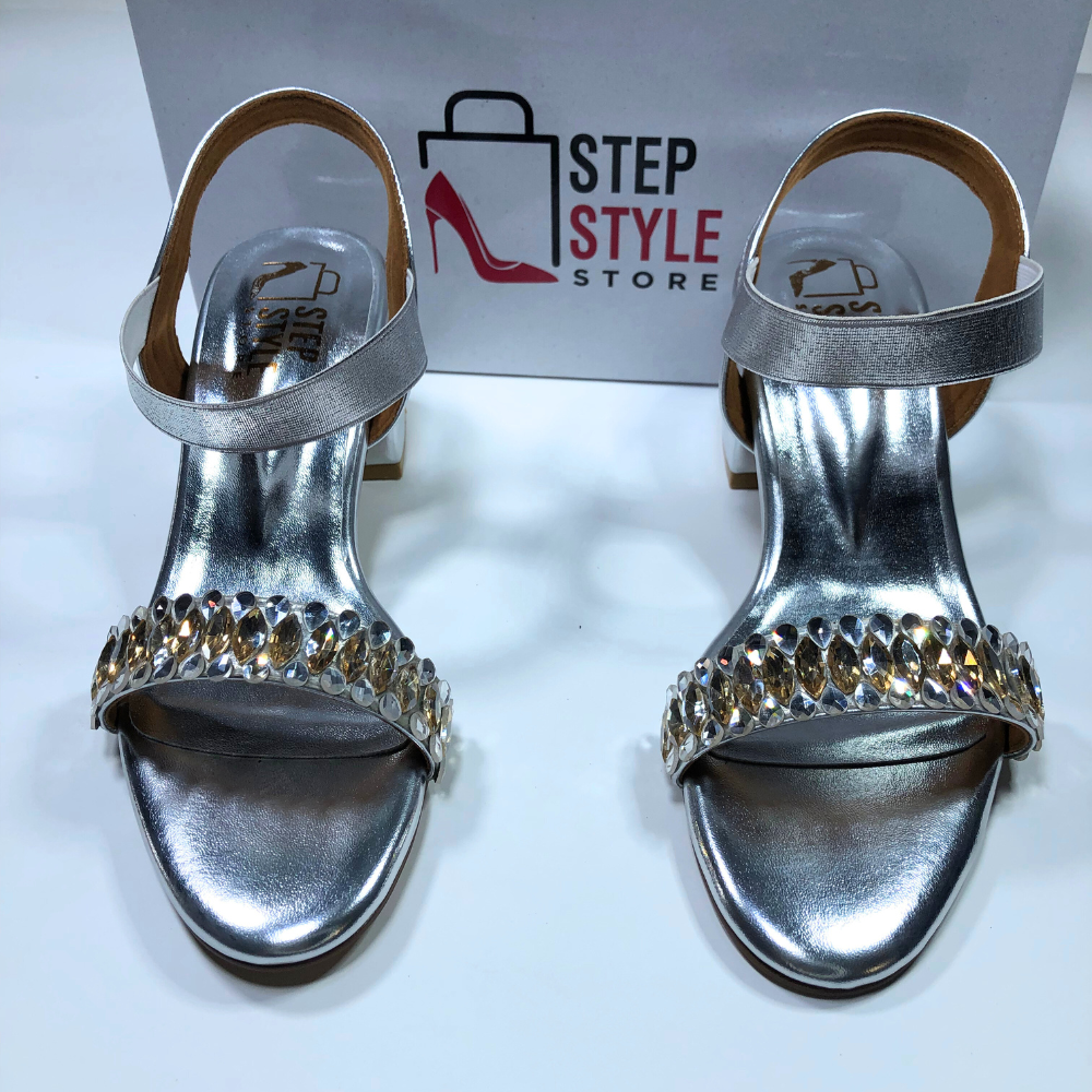 Elegant Dual-Tone Rhinestone Embellished Block Heel Sandals - Image 2